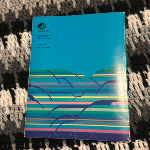 cadet and Senior Girl Scouts Handbook 1987 Edition Used Paperback Book Vintage - Picture 2 of 6